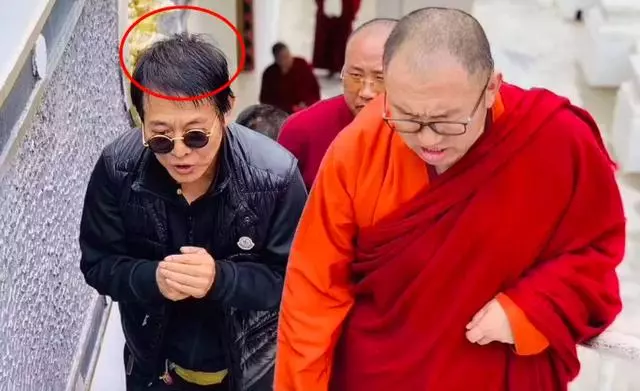 不再是病重樣!56歲李連傑現身寺廟,精神叟爍還長出了不少黑髮