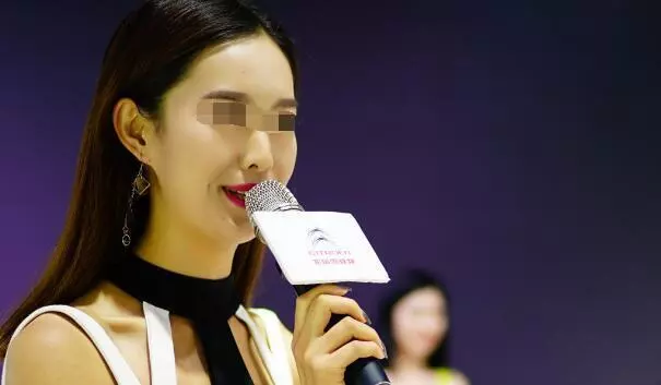 和不孕老婆離婚,媽放鞭炮慶祝,一年後見到前妻,她笑了我哭了