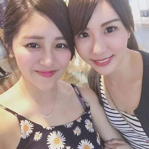 【有片】港航空姐Yanyan Cheung 流出 估唔到佢除左衫後對波 咁L大!