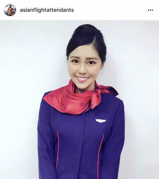 【有片】港航空姐Yanyan Cheung 流出 估唔到佢除左衫後對波 咁L大!