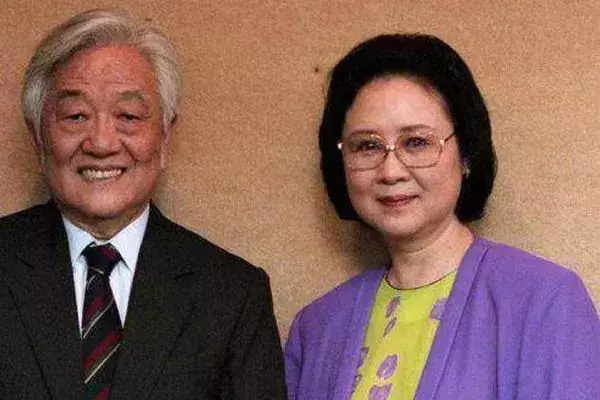 瓊瑤悼念丈夫平鑫濤:你若有靈,保佑我只有笑沒有淚,活得像火花
