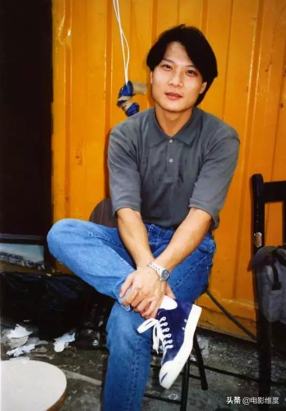 54歲「二郎神」錢嘉樂娶了「琵琶精」湯盈盈,一家四口其樂融融