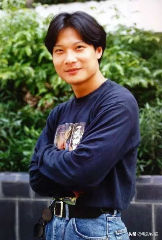 54歲「二郎神」錢嘉樂娶了「琵琶精」湯盈盈,一家四口其樂融融