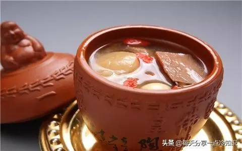 老婆餅里沒老婆!盤點那些「名不副實」的名菜