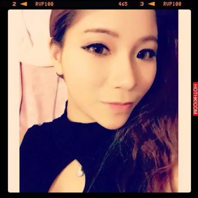 識咗個AIA美女保險經紀,買咗5000蚊保險,個個月都可以同佢去九龍塘「聚一聚」!!