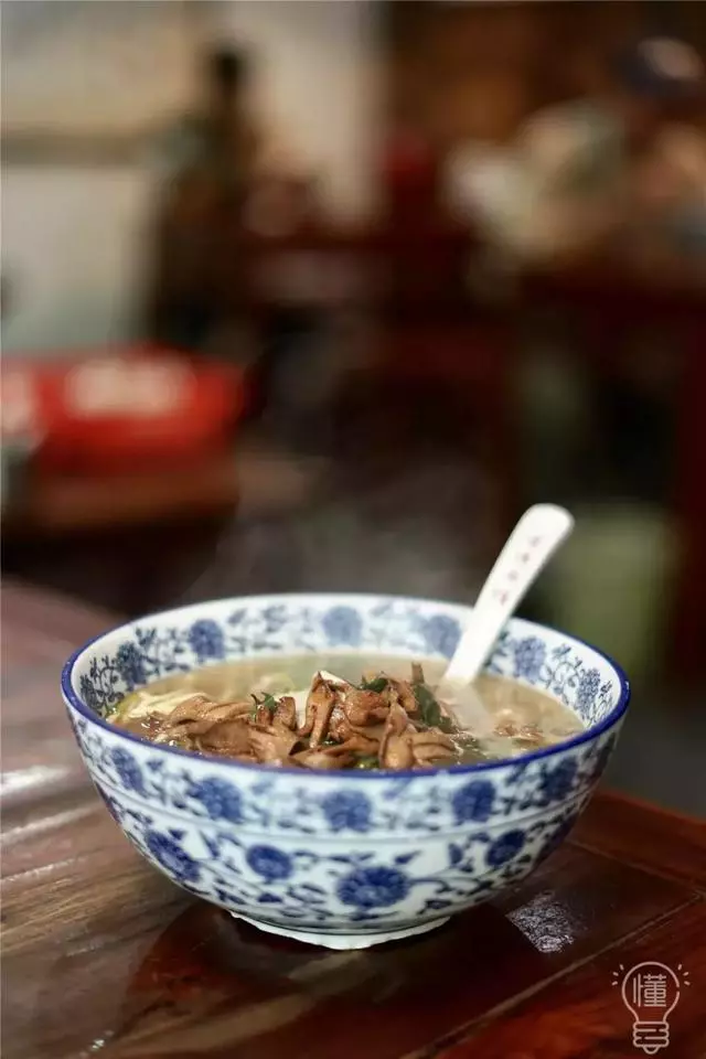 杭州這8家知名麵館,分店越來越多,究竟還值不值得專門打卡?
