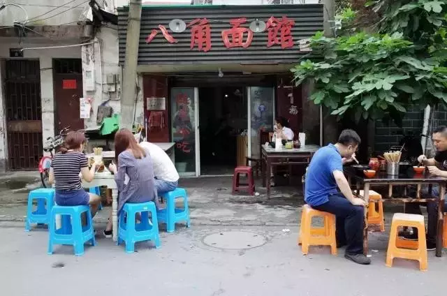 杭州這8家知名麵館,分店越來越多,究竟還值不值得專門打卡?