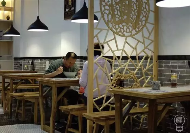 杭州這8家知名麵館,分店越來越多,究竟還值不值得專門打卡?