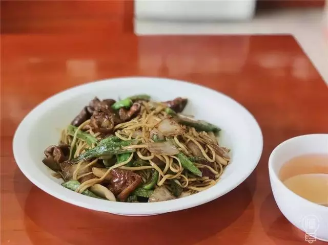 杭州這8家知名麵館,分店越來越多,究竟還值不值得專門打卡?