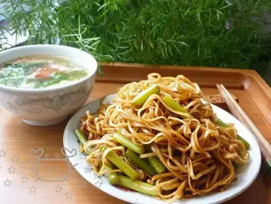 超美味的蒸麵條,看著口水都要出來了~