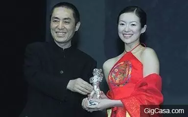 7位明星「最想僱人徹底銷毀」的黑歷史雷照片。#5志玲姐姐竟有這種「風塵紅爆乳馬甲」的黑歷史!