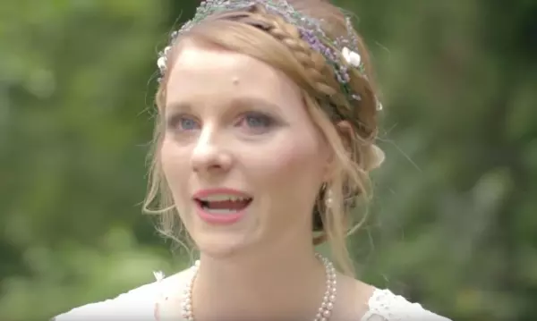 哥哥因為當兵無法出席自己的婚禮,妹妹一臉傷心!想不到婚禮當天「哥哥意外出現」而且還送上超大份的禮物,妹妹當場大哭!網讚: