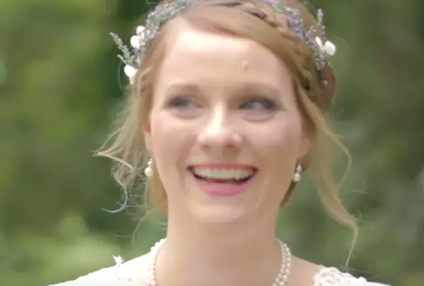 哥哥因為當兵無法出席自己的婚禮,妹妹一臉傷心!想不到婚禮當天「哥哥意外出現」而且還送上超大份的禮物,妹妹當場大哭!網讚: