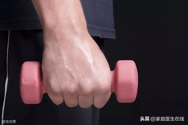 夏天出汗是正常,但是這三種情況下,大汗淋漓要警惕