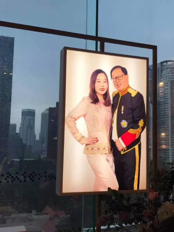 29歲凱兒帶球嫁70歲Dato!海量現場婚紗照曝光,原來君兒也已嫁人!