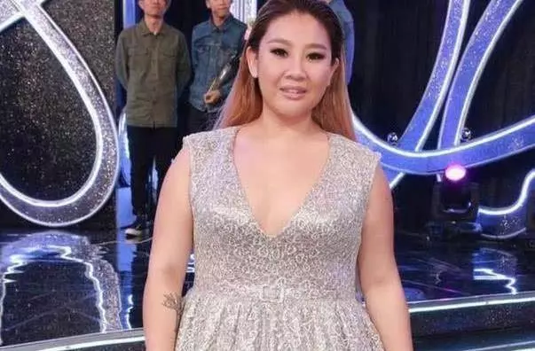 假如給你一億,這五個女星必須娶一個,網友:傻子都會選擇圖三!