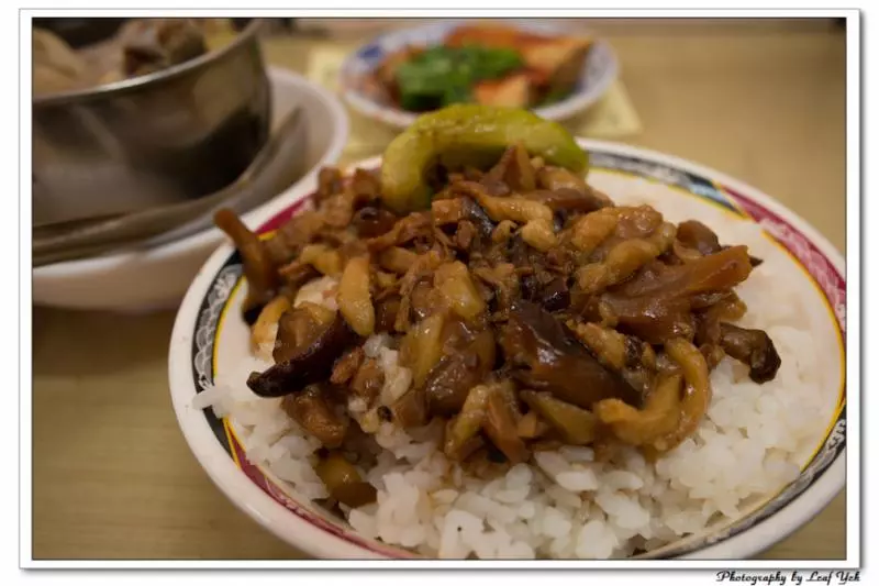 無時無刻都在排隊!魯肉飯界的排隊King!