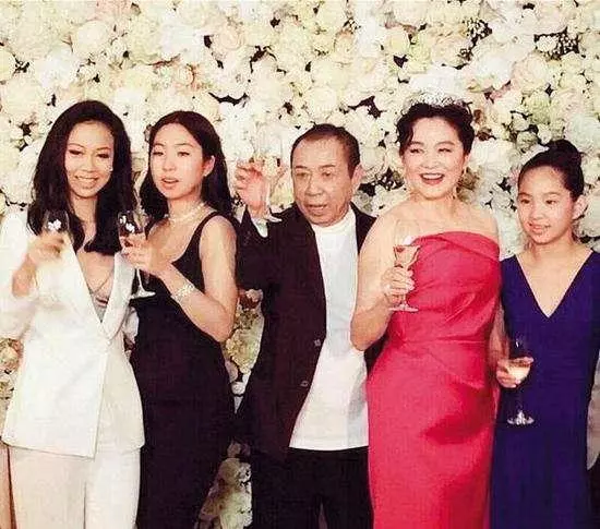 邱淑貞的女兒到底有多美,顏值完勝林青霞的女兒