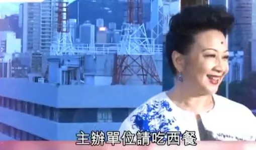 資深港星薛家燕食物中毒上吐下瀉後休克,昏厥兩分鐘急送醫!