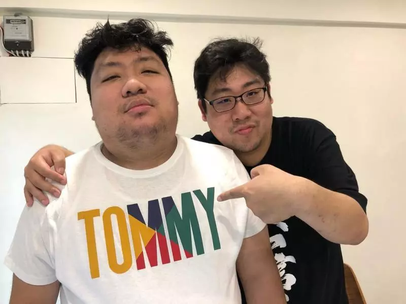 男人的天性? 正妹深V熱舞「統神、國動」視線聚焦被抓包:看個爽好了!