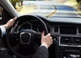 搶車位還拍她的照片!女子:至少在小孩面前做個榜榜樣吧