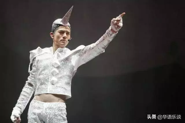 同是天王,開起演唱會為何有的一票難求,他的卻跳樓價都賣不動?