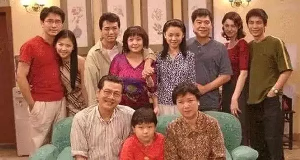 康天庥自曝求婚求了一年才成功,首度披露太太身份