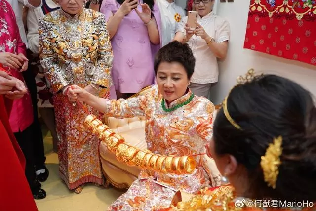 什麼樣的貴婿才能娶到賭王的女兒呢?賭王11個女兒情路坎坷!何超瓊痛失陳百強,何超英流浪絕望離世~~~