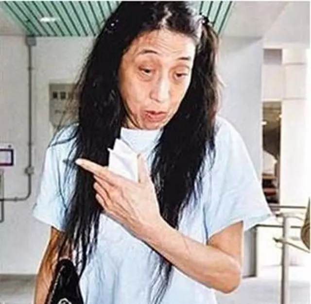 什麼樣的貴婿才能娶到賭王的女兒呢?賭王11個女兒情路坎坷!何超瓊痛失陳百強,何超英流浪絕望離世~~~