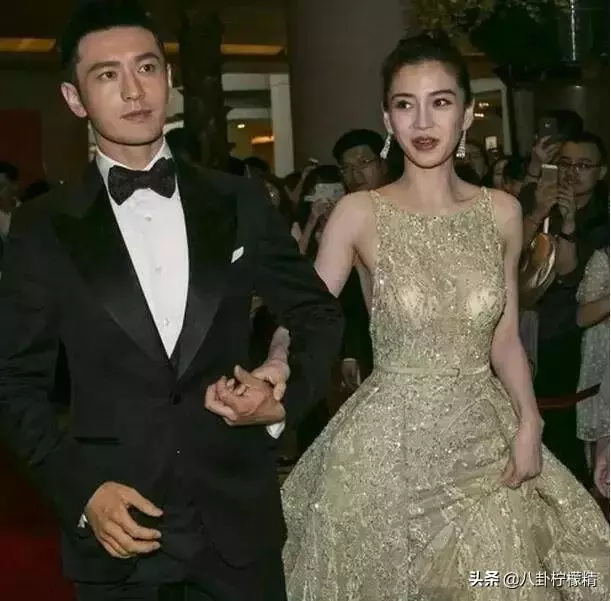 真「假臉夫婦」?黃曉明baby離婚已定?久違同框秀恩愛卻全是破綻!