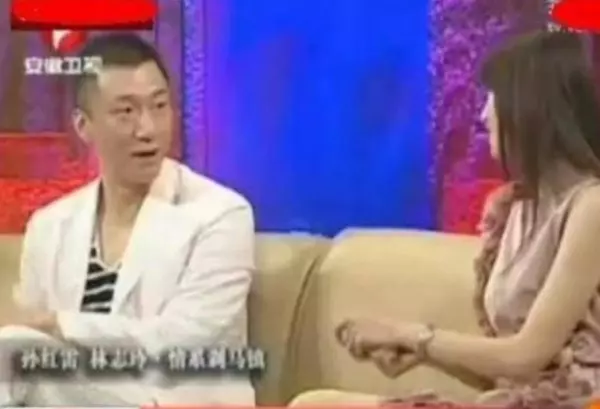拍吻戲時,為了防止男明星起「生理反應」,女明星的做法真的是太狠了!