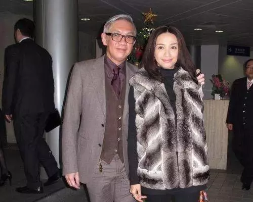 【郎才女貌~】超級富四代戀霍啟剛堂妹,男方媽媽是凍齡女神,爸爸是許晉亨好友~