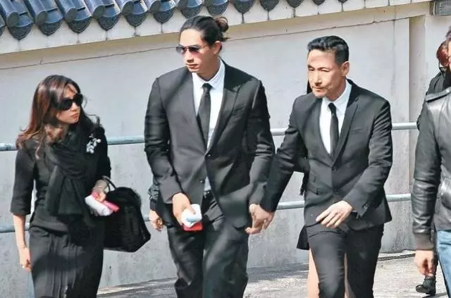 【郎才女貌~】超級富四代戀霍啟剛堂妹,男方媽媽是凍齡女神,爸爸是許晉亨好友~