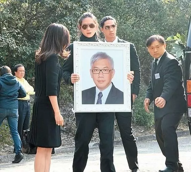 【郎才女貌~】超級富四代戀霍啟剛堂妹,男方媽媽是凍齡女神,爸爸是許晉亨好友~