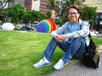 「爺孫戀」上綜藝,李坤城的一個小動作讓主持人看不下去了