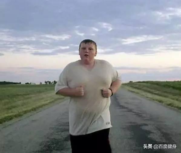 同樣是減脂,一個選擇健身一個選擇跑步,最後效果差距有多大?