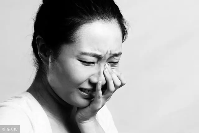 因生下殘疾兒子,老公不辭而別,27年後兒子成為我的驕傲!