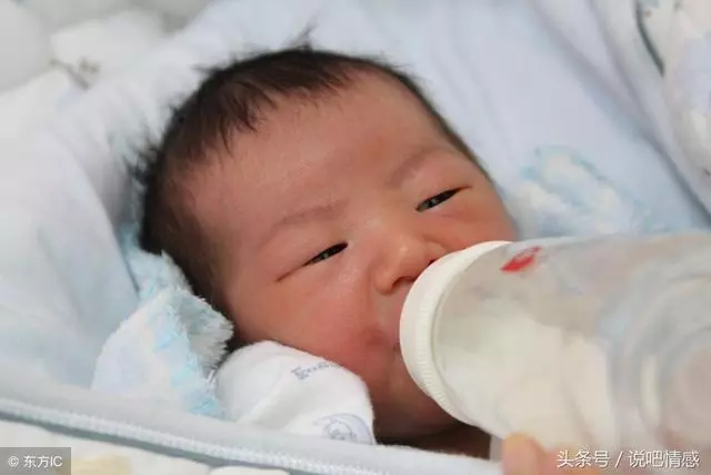 生下女兒婆婆不照顧,我滿肚委屈,收到她寄來的快遞我失聲痛哭
