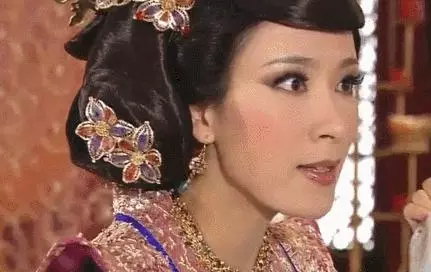 楊怡停工休養半年仍未懷孕,老公羅仲謙收集生子秘方心急如焚!