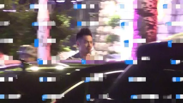 林丹KTV聚餐飲酒微醺,眼神緊盯身邊美女,要知道婚姻不易「且行且珍惜」呢!