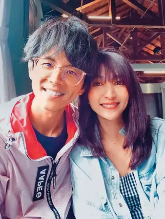 常收到謝忻的內褲、乳溝照!阿翔:老婆不介意
