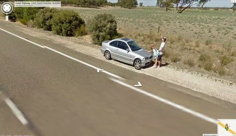 11張Google街景意外拍下的畫面!很好奇#7到底是想要做什麼?!