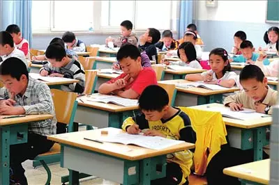 這個小學生「考零分」,他的答案被po上網時,網友大讚「根本是天才」還質問老師「到底哪裡錯了」