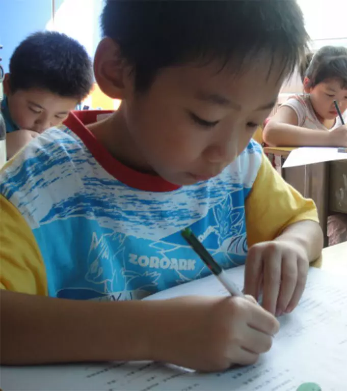 這個小學生「考零分」,他的答案被po上網時,網友大讚「根本是天才」還質問老師「到底哪裡錯了」