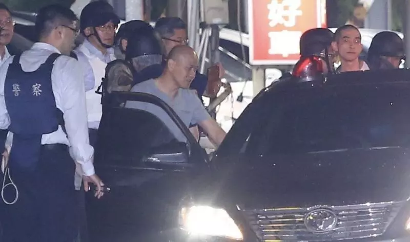 台灣桃園挾持人質案 槍手僵持近4小時 釋放9人質