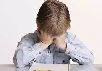 孩子錯過這2個黃金睡眠時間段,就等於錯過了黃金「增高期」!附兒童科學睡眠時間表,家長貼兒童床前提醒
