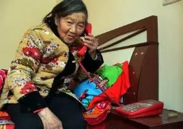 母親生病,三兒女互相推諉,3日後女兒納悶:兒女多能防老嗎?