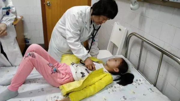 10歲女孩患上糖尿病 每天飲水達3000多毫升