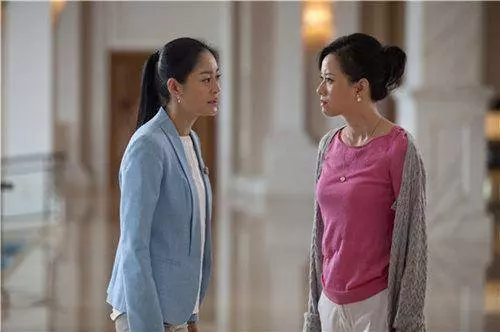 二胎又生女兒,坐月子自己做飯,小姑子送一箱雞蛋,我砸了婆家