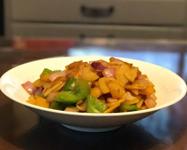 洋蔥的19種做法,清淡開胃,清涼解暑,萬萬沒想到這麼好吃